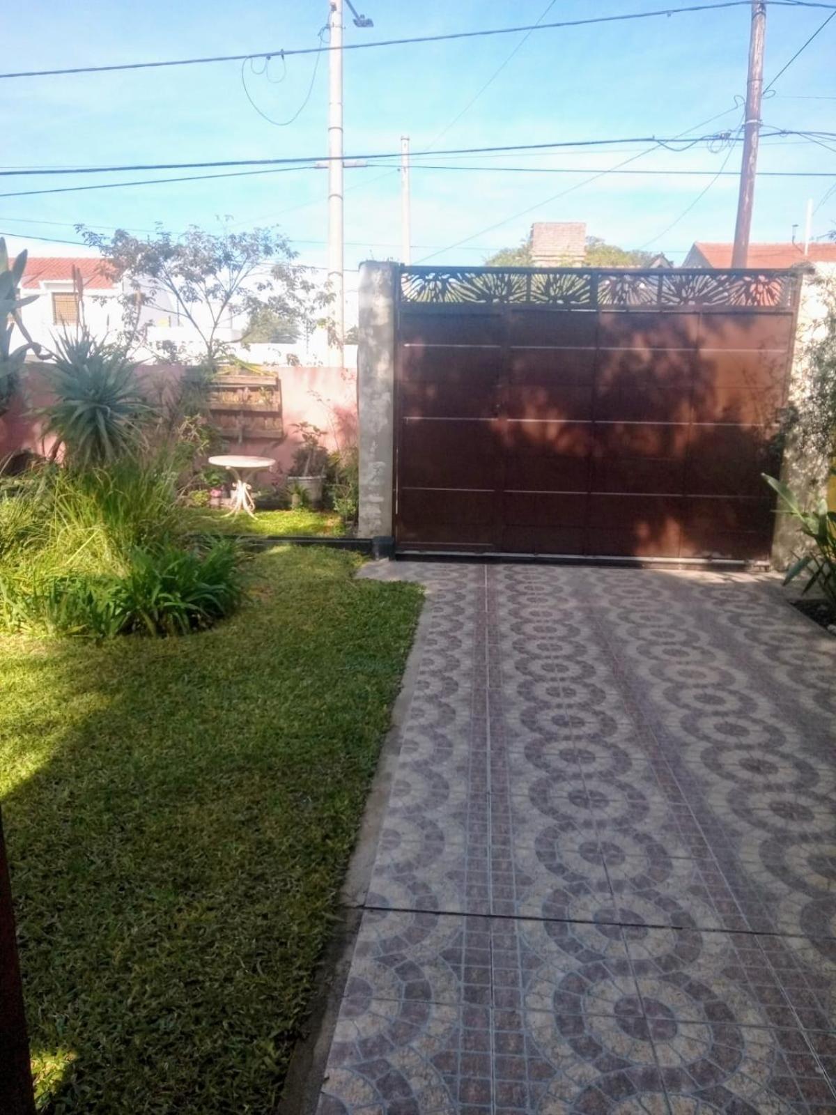 Raiz Del Cielo, Entre 2 Jardines De Ensueno *